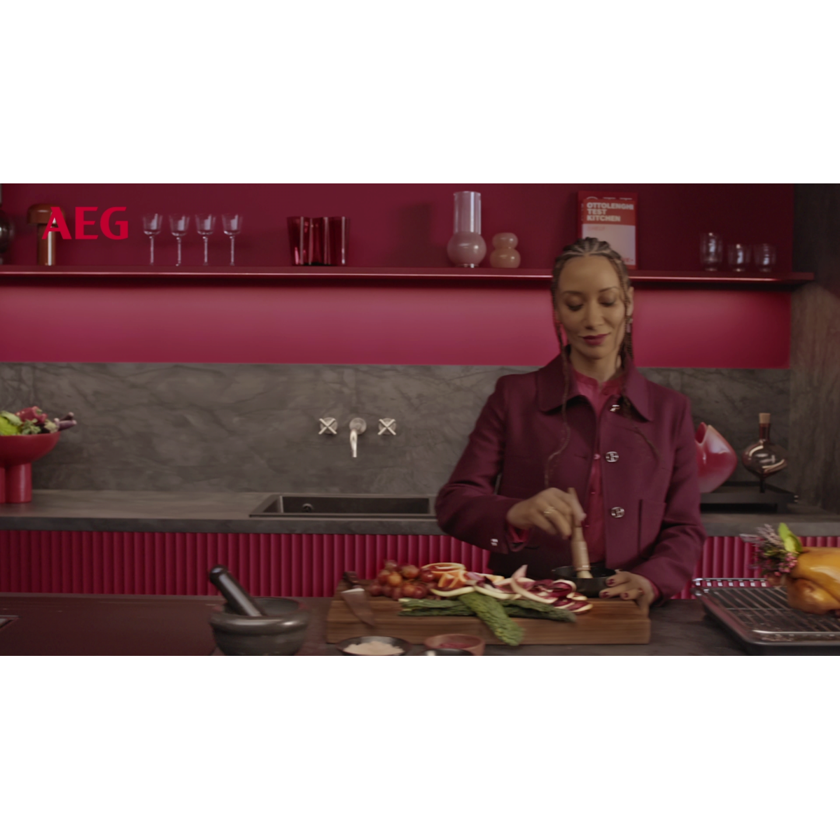 AEG - Built-in Ovens - NBP9S831AB