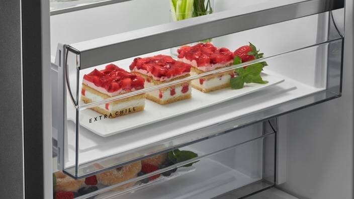 Strawberry cake