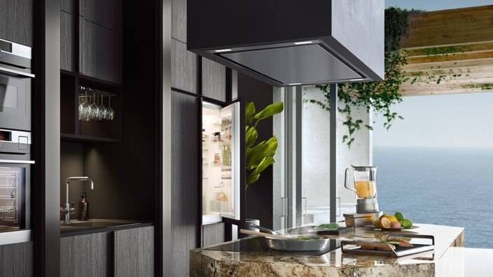 Ceiling hood i kitchen with a sea view